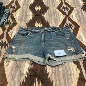 Old Navy Boyfriend Short
